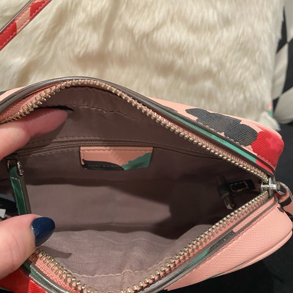 Marc by Marc Jacobs Rose Print Crossbody - Picture 4 of 6